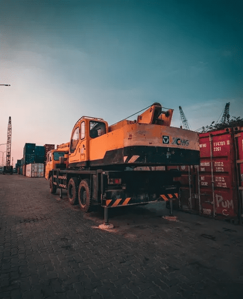 imgi_57_67f74adb3b9e9a37228acd87_Construction site image one-p-500